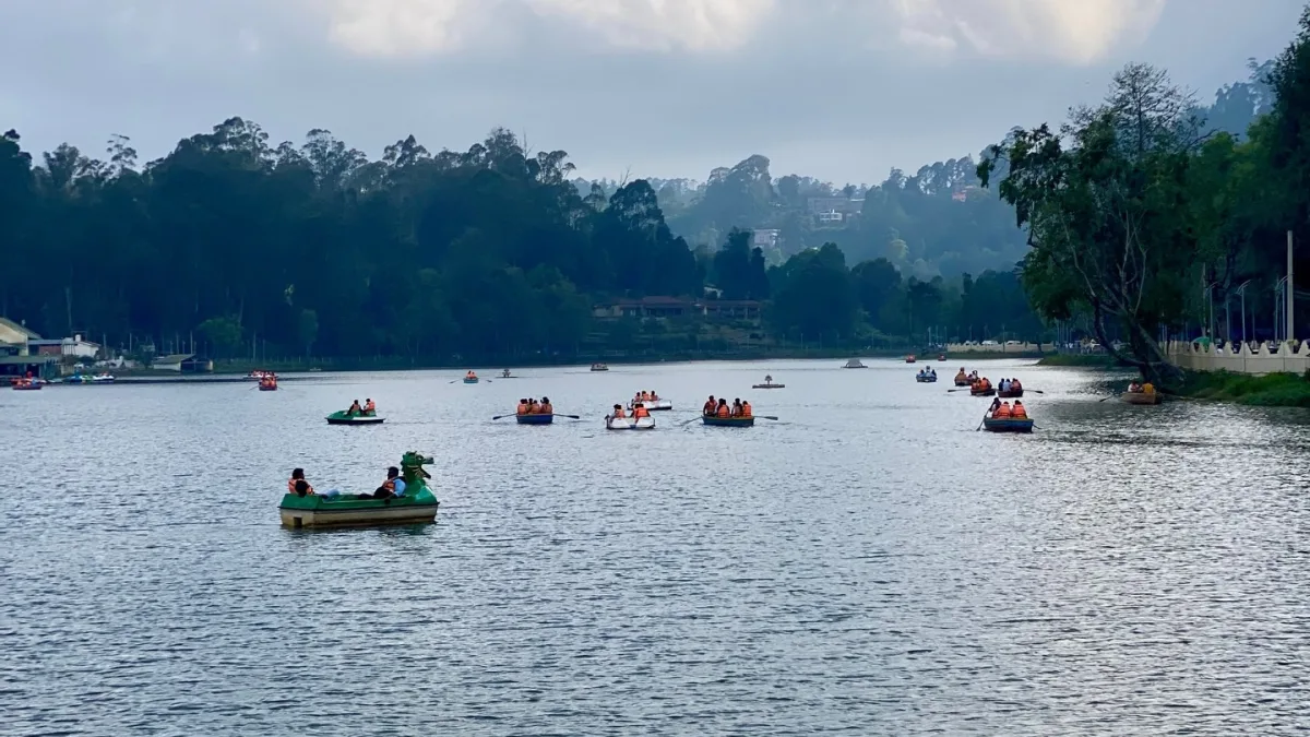 Kodaikanal Lake boating area